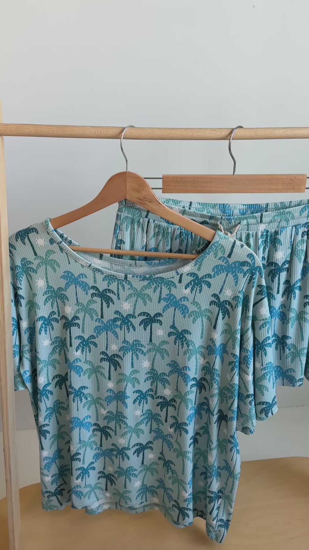 Coastal Blue Palms Small Ribbed Women's Short Sleeve Top
