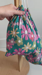 Retro Daisies Twin Sheet With Pillow Case