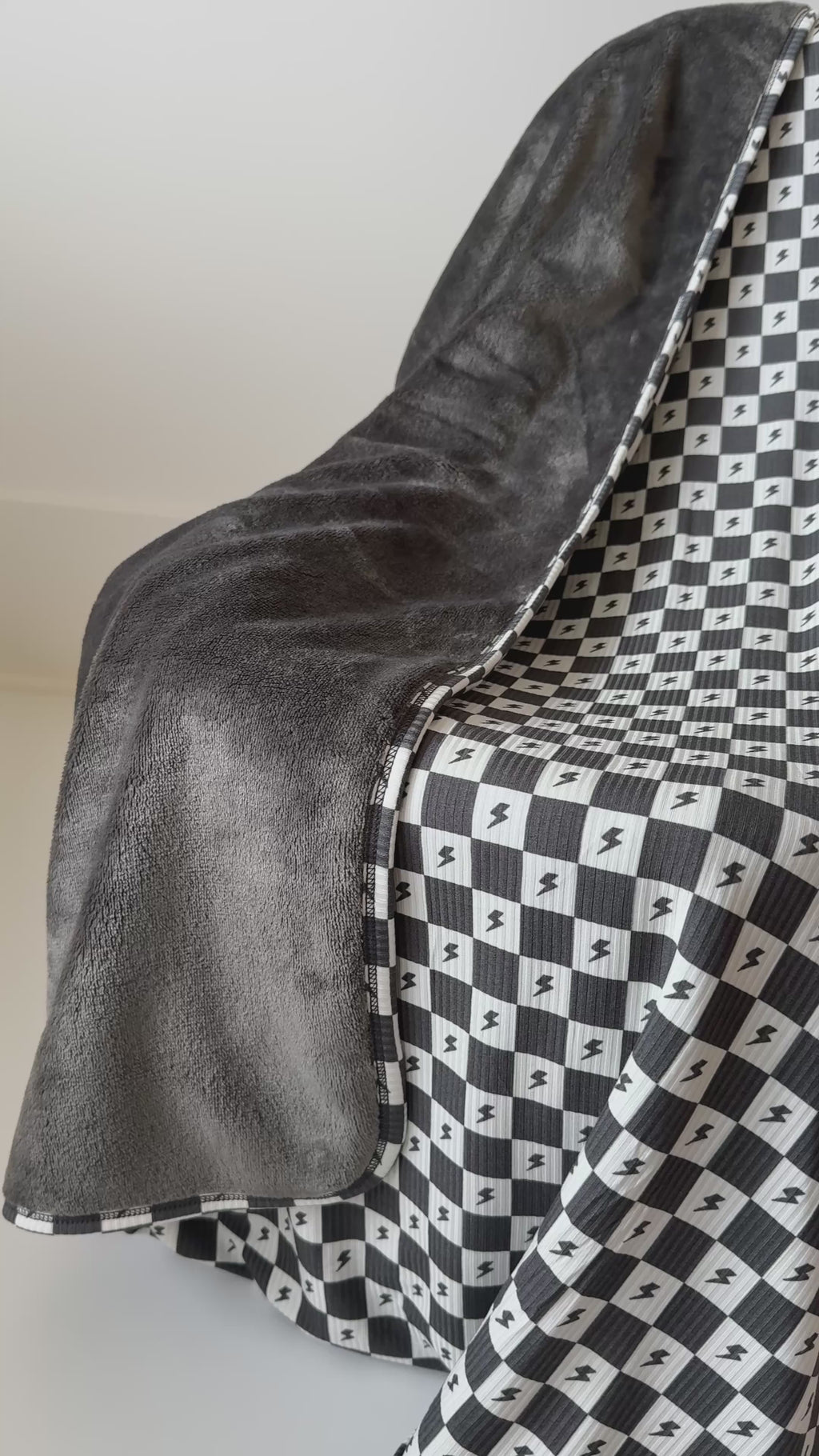 Checkered Lightning Bolt Small Ribbed Toddler Blanket
