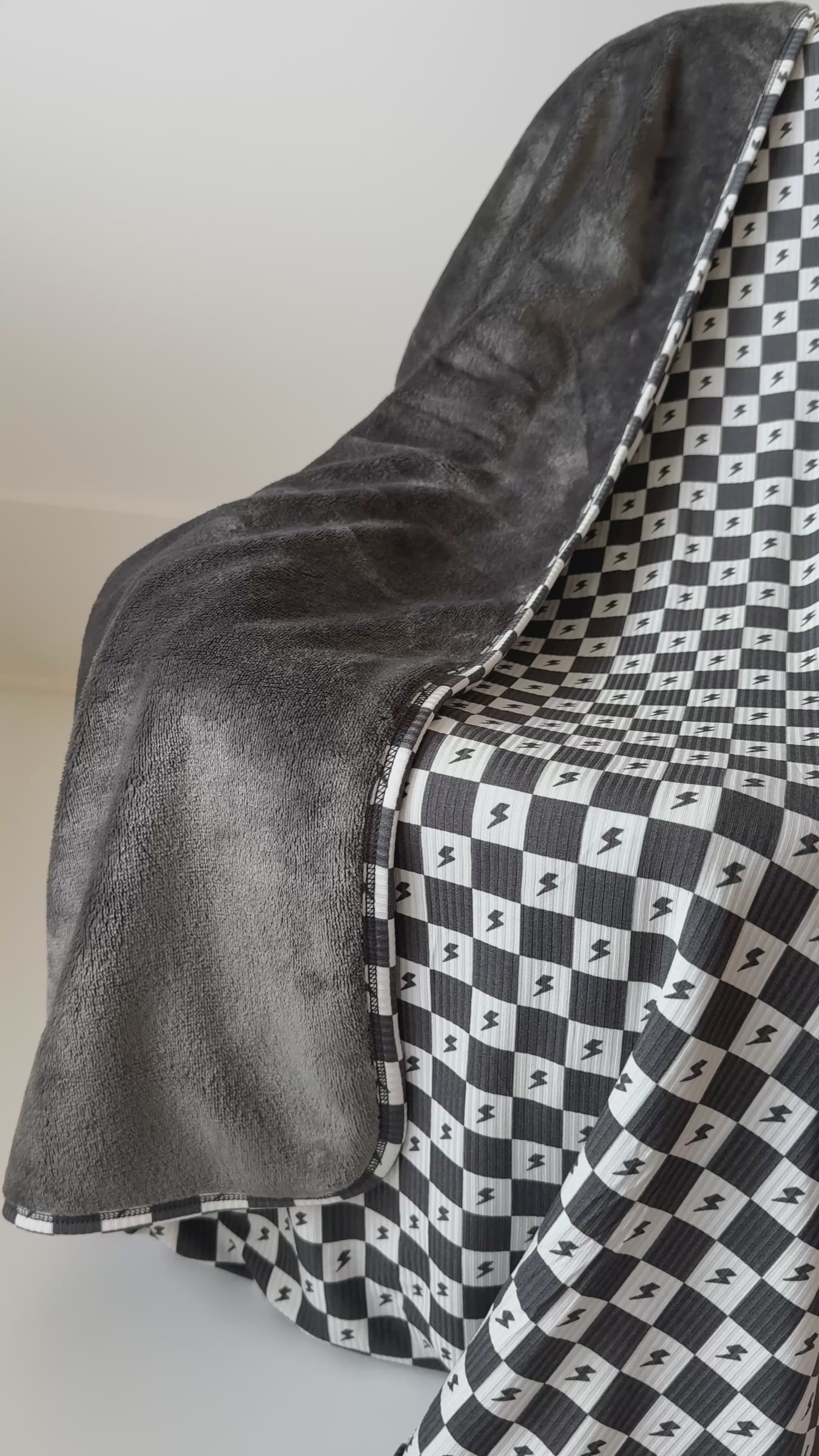 Checkered Lightning Bolt Small Ribbed Toddler Blanket