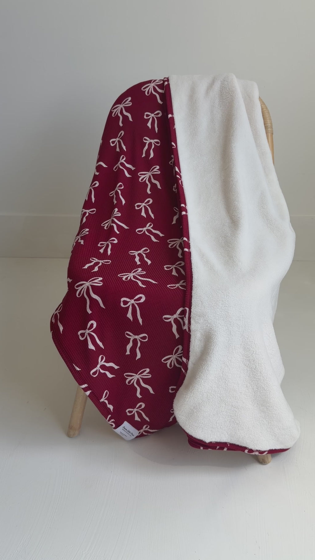 Coquette Bows Red Small Ribbed Youth Blanket