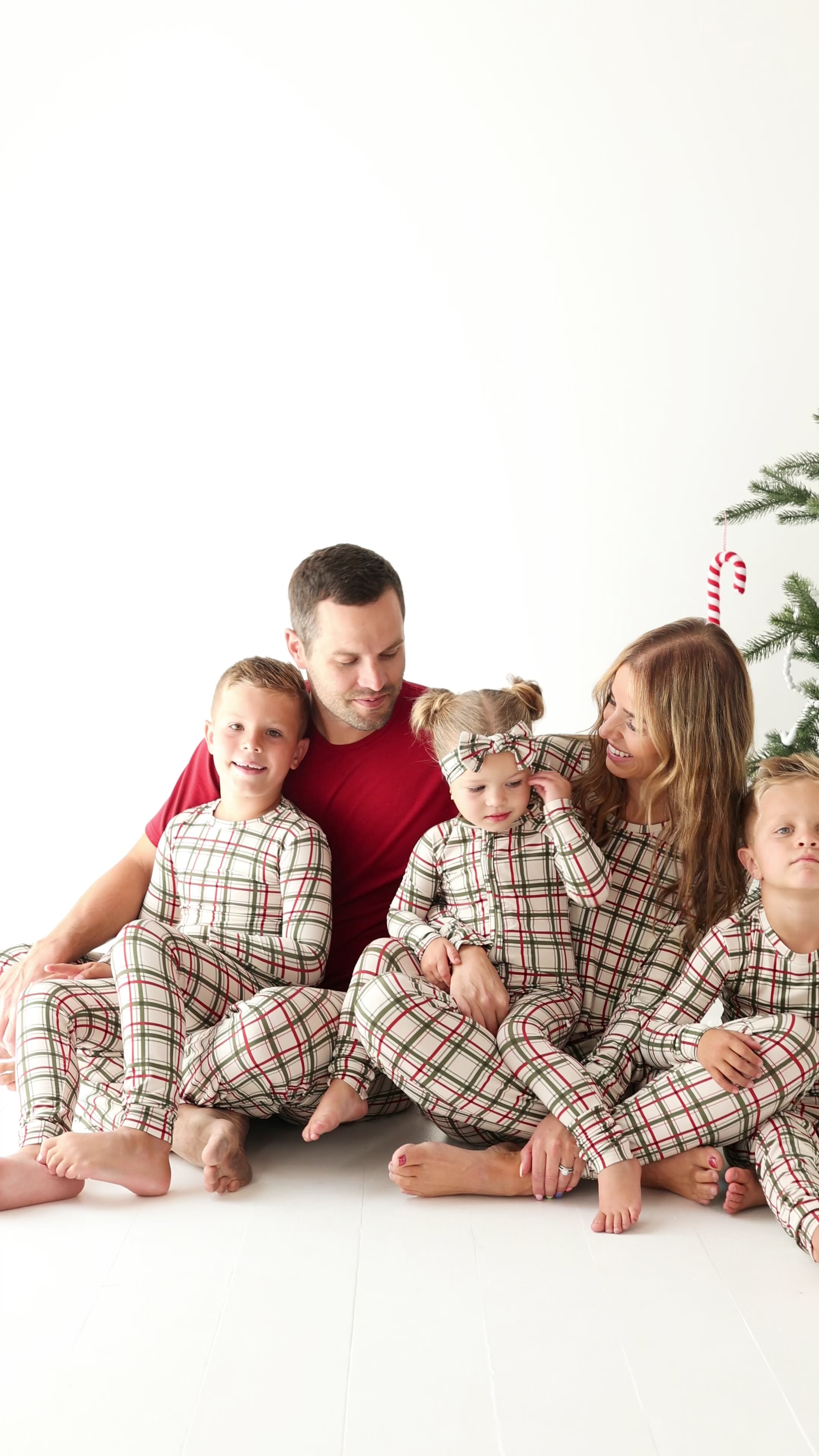 Red Men's Short Sleeve Shirt