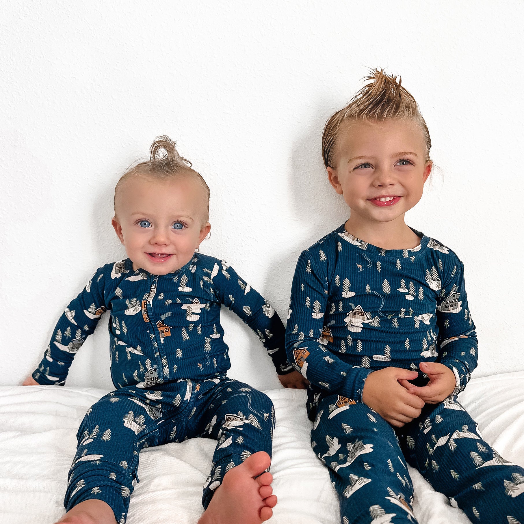 Snowy Village Small Ribbed Zip Romper