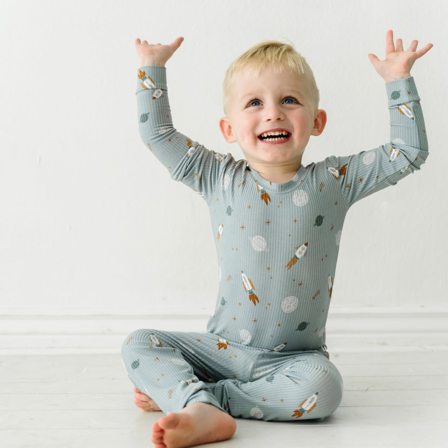 Space Explorers Small Ribbed Two-Piece Set