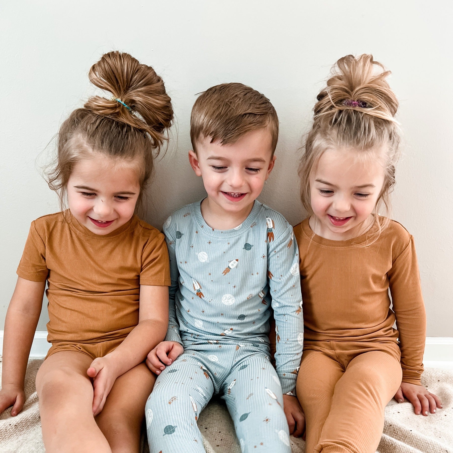 Space Explorers Small Ribbed Two-Piece Set