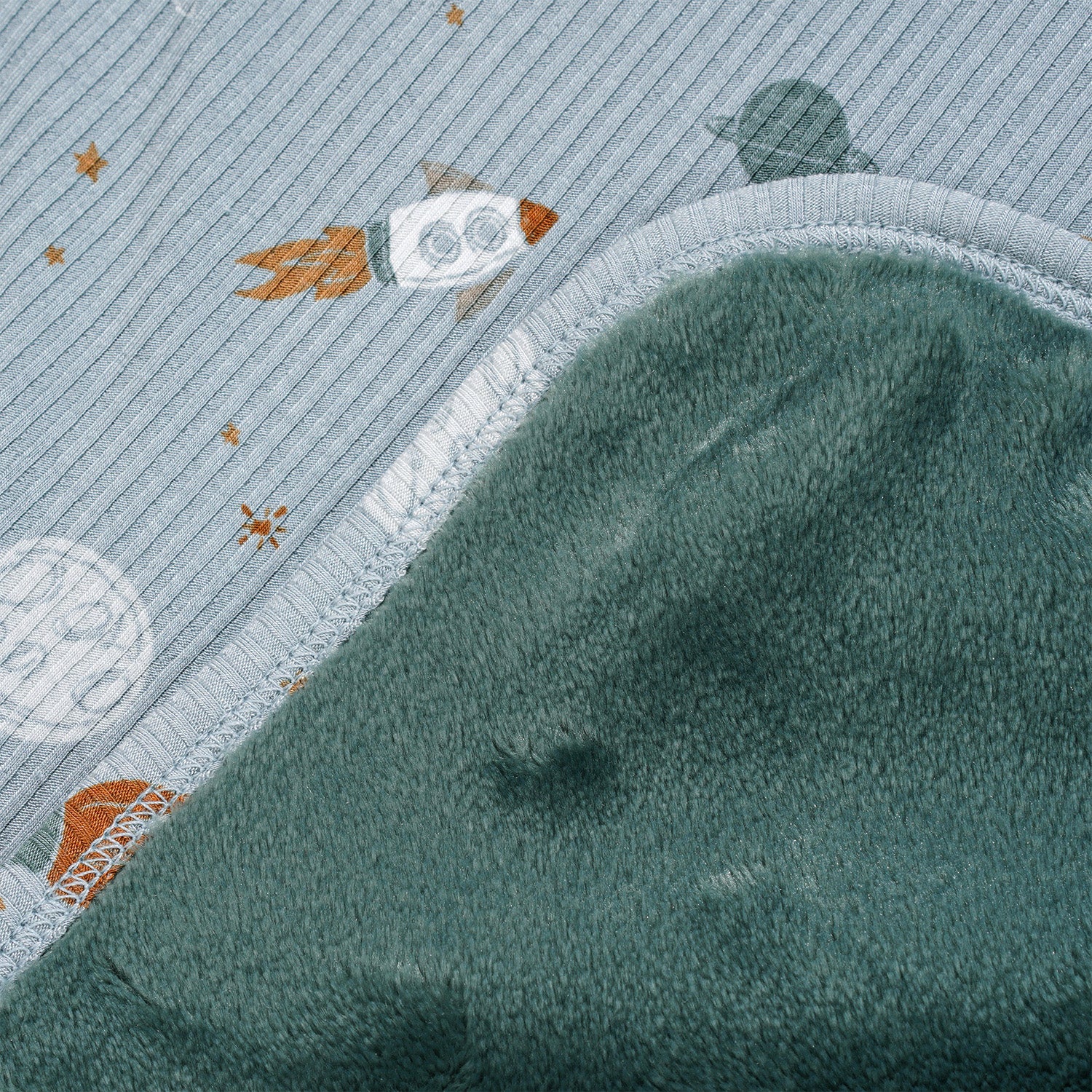 Space Explorers Small Ribbed Adult Blanket