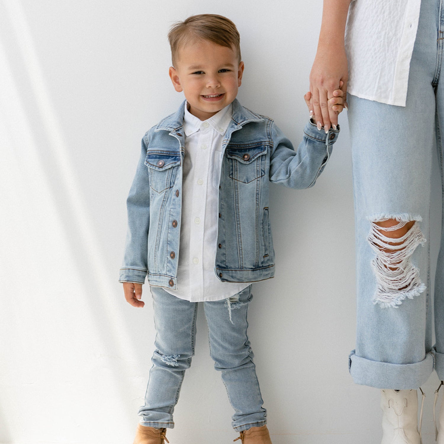 High Quality Boy Girl Children Hooded Letter Print Denim Jean Jacket -  China Jean Jackets and Denim Jackets price | Made-in-China.com